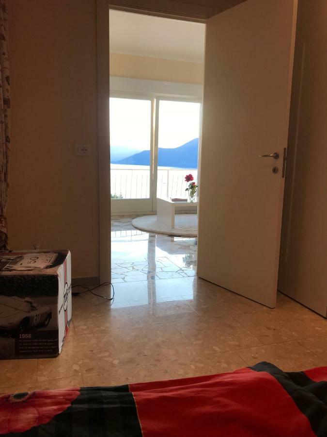 Apartment Moderne Ferienwohnung Mit Traumseeblick Lago Maggiore *